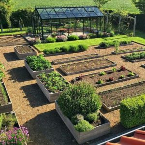 Дизайн дачи с огородом: как совместить грядки, цветы и зону отдыха