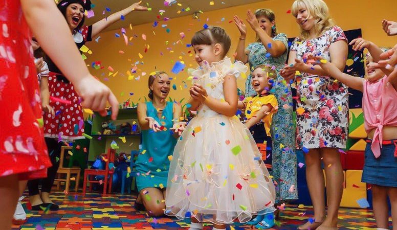 Как устроить детский праздник на открытом воздухе?