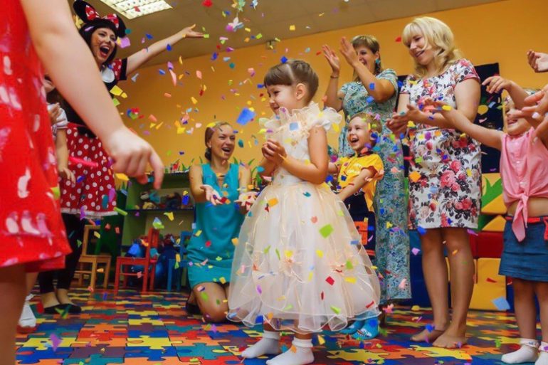 Как устроить детский праздник на открытом воздухе?